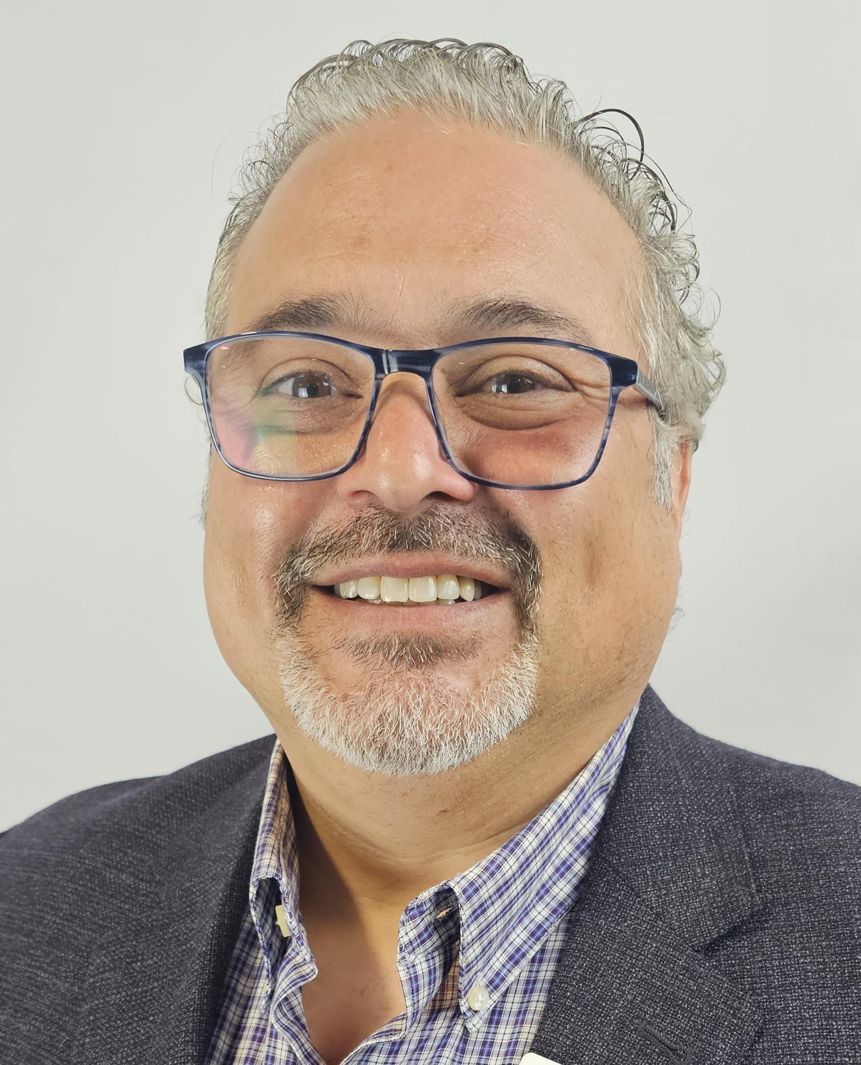 Mac Ebrahimzadeh Mac Ebrahimzadeh
